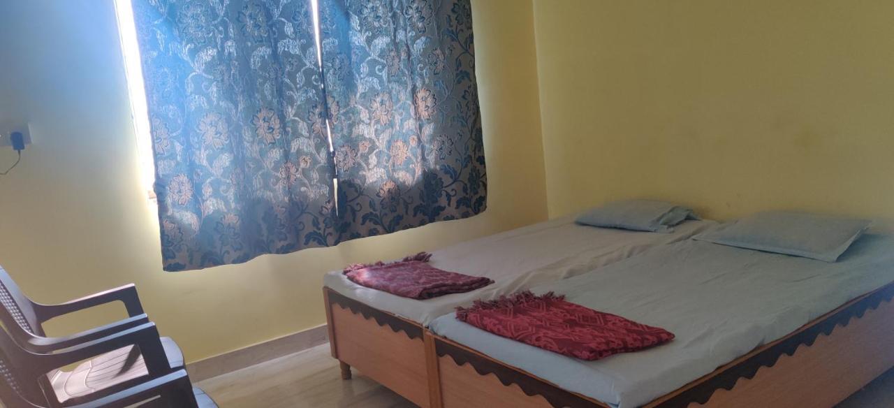 Gulmohar Cottages - Home Stay In Alībāg Exteriör bild