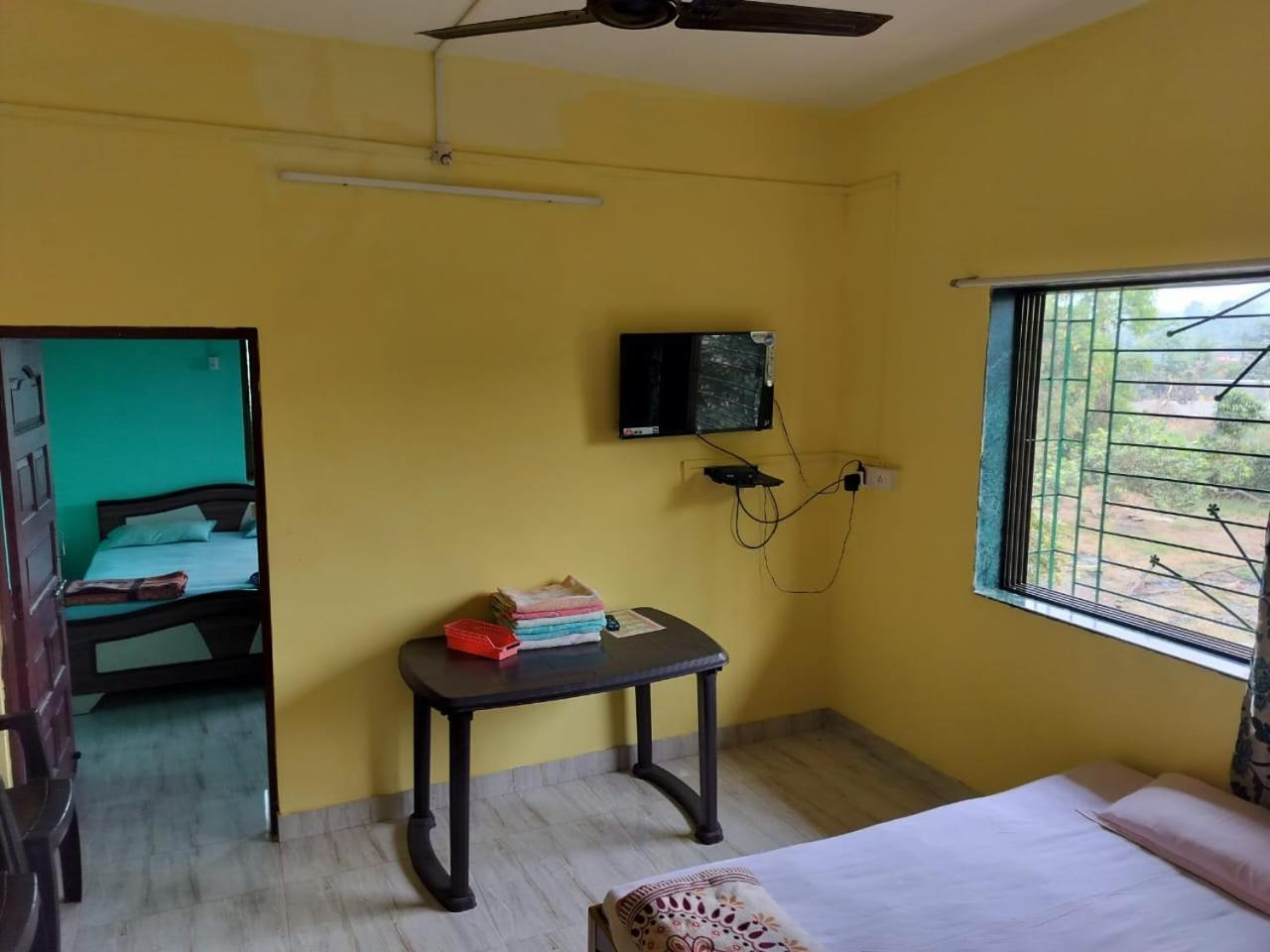 Gulmohar Cottages - Home Stay In Alībāg Exteriör bild